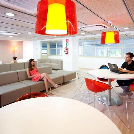 Residencia Universitaria Resa La Ciutadella * Barcelona