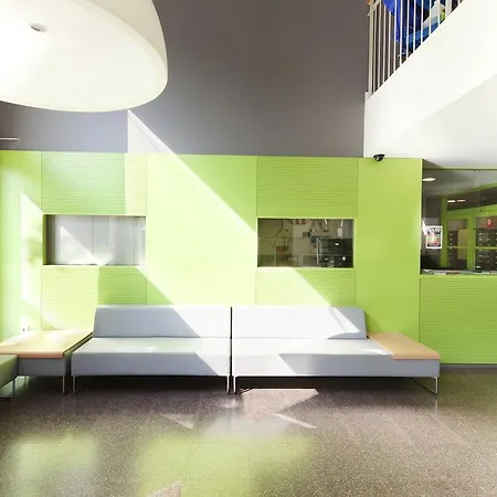 Residencia Universitaria La Ciutadella Appartamento Barcellona