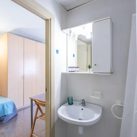 Residencia Universitaria Resa La Ciutadella Apartament *