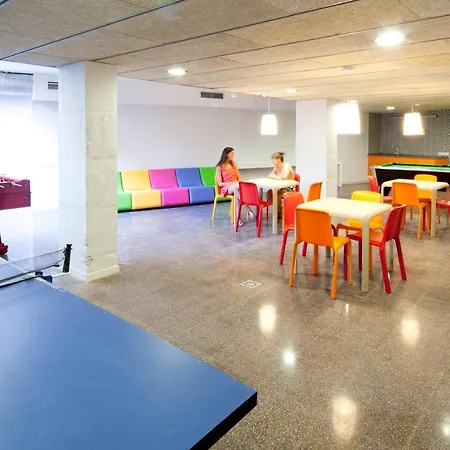 Residencia Universitaria La Ciutadella Appartamento